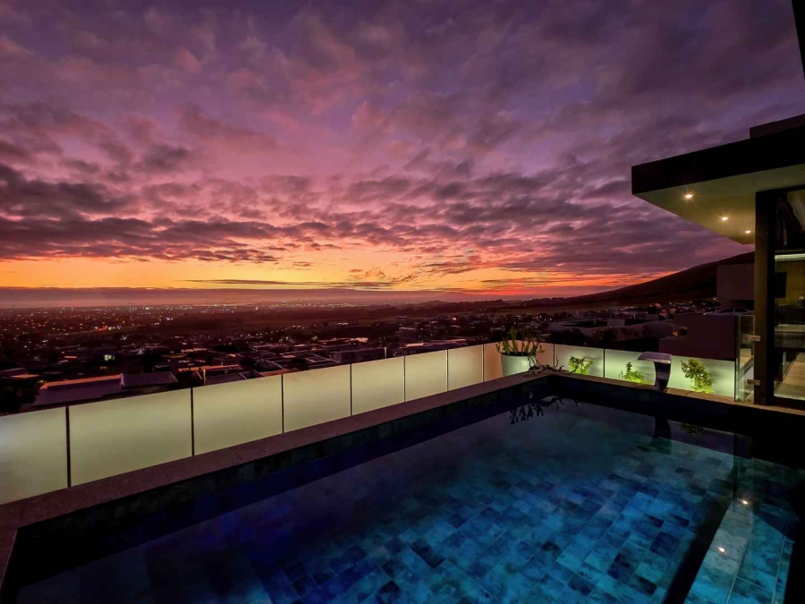 4 Bedroom Property for Sale in Baronetcy Estate Western Cape